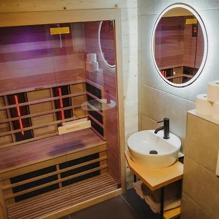 Med Smrekami - Cozy Place With Sauna And Jacuzzi * سيركلجي نا جورينجسكيم