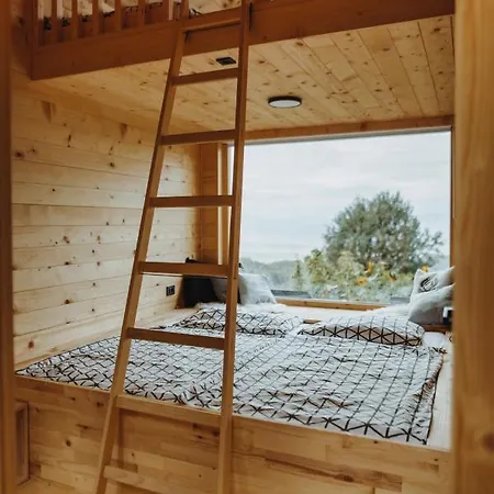 Med Smrekami - Cozy Place With Sauna And Jacuzzi سيركلجي نا جورينجسكيم